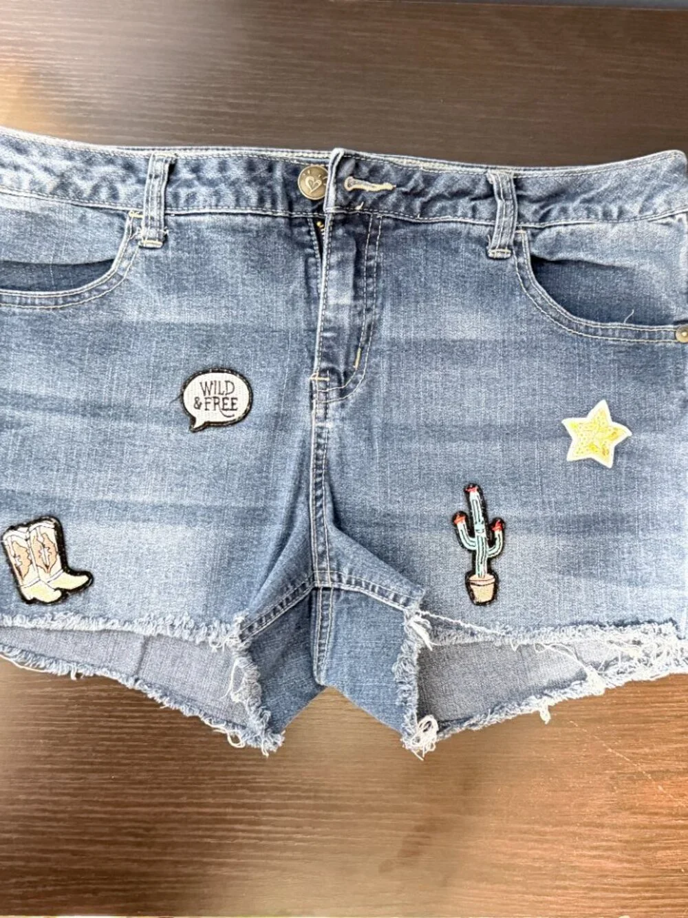 Justice Denim Jean Shorts Boots Cactus Wild & Free Star Patches Size 16 Plus